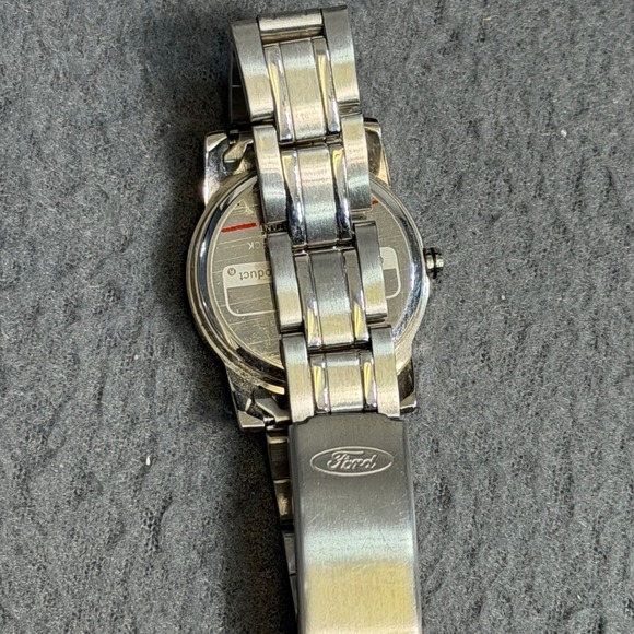 Ladies Ford Mustang Watch Stainless Steel Official Licensed Pony Needs Battery - Picture 4 of 8